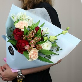 Альстромерия, Роза, Диантус, Лизиантус Эустома, Писташ, Пленка