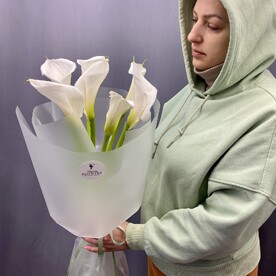 Букет из 7 каллы
