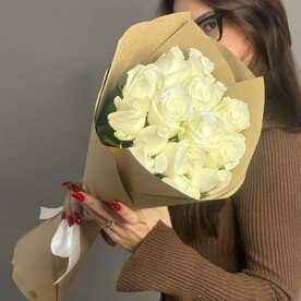 Белые розы Кения 40 см