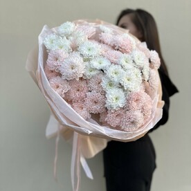 Большой букет из хризантем