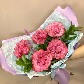Букет из кружевных роз