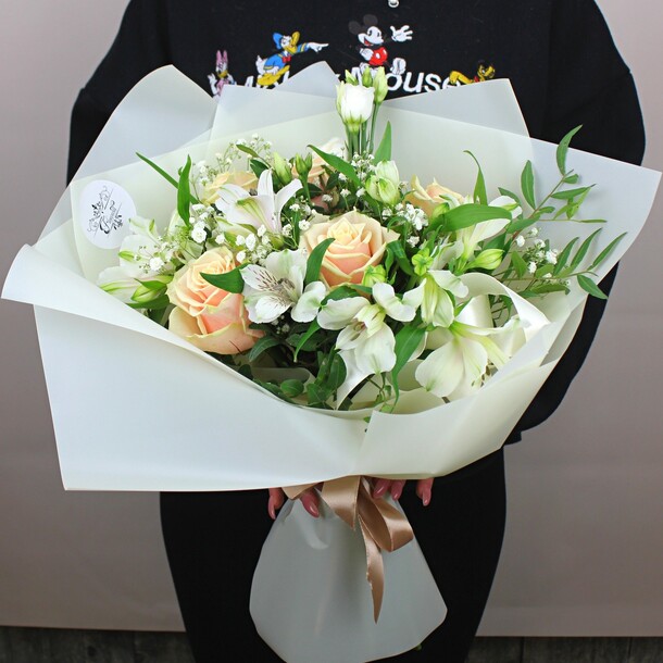 Элегантность, артикул F68099 - 5950 рублей, доставка по городу. Flawery - доставка цветов
