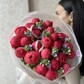 Пионы коралловые с незабудками